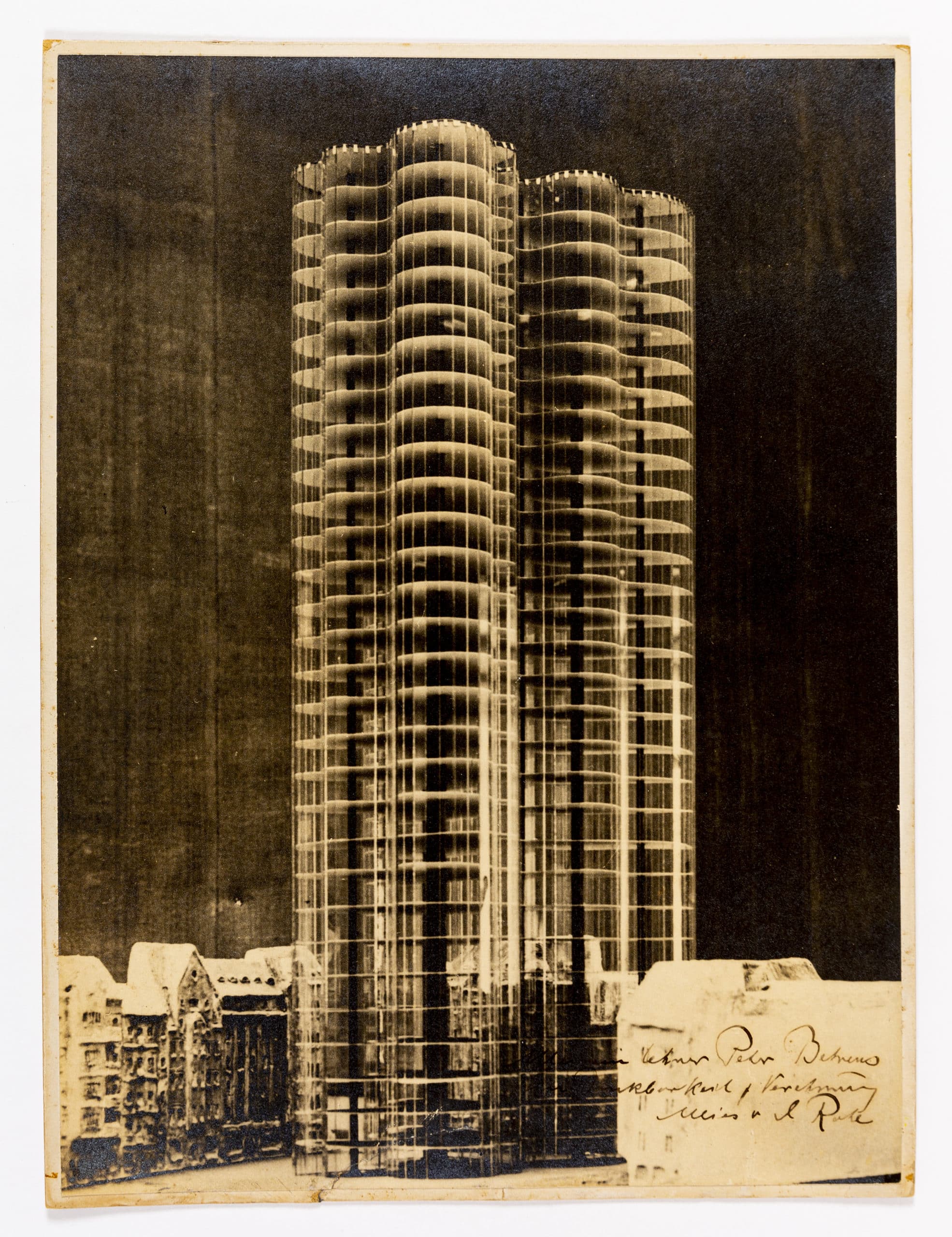 Gammeldags faktor Farmakologi Mies van der Rohe, Glass Skyscraper Project, c.1922. – Drawing Matter