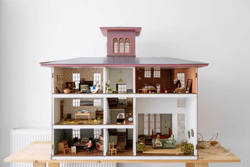 85 Doll House High Res Illustrations - Getty Images